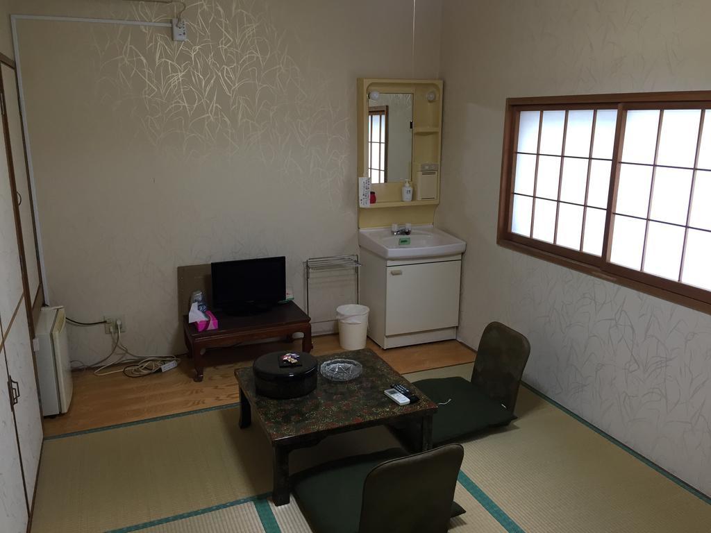 Ryokan Morishige Sendai Quarto foto
